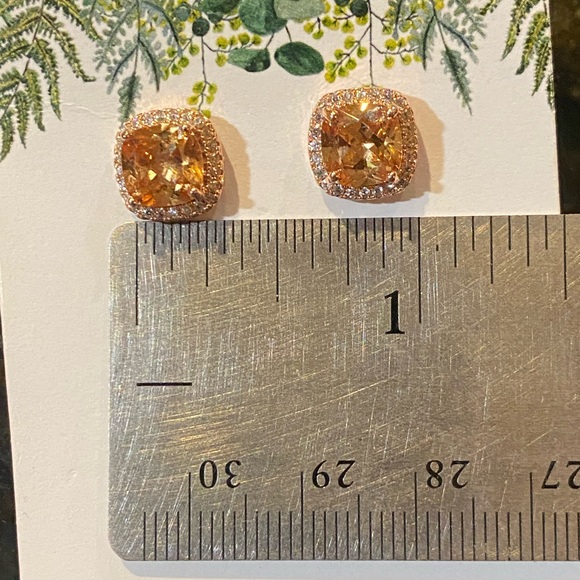 🎁Light peach stud earrings - Picture 7 of 7